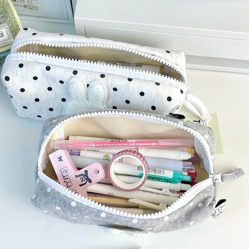 Piórnik z motywem króliczka Mi – Embroidery Bag recenzja i cena