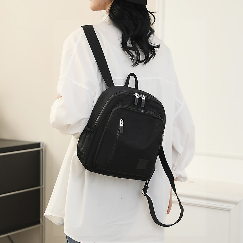 Wodoodporny plecak dla kobiet  – Embroidery Bag recenzja i cena