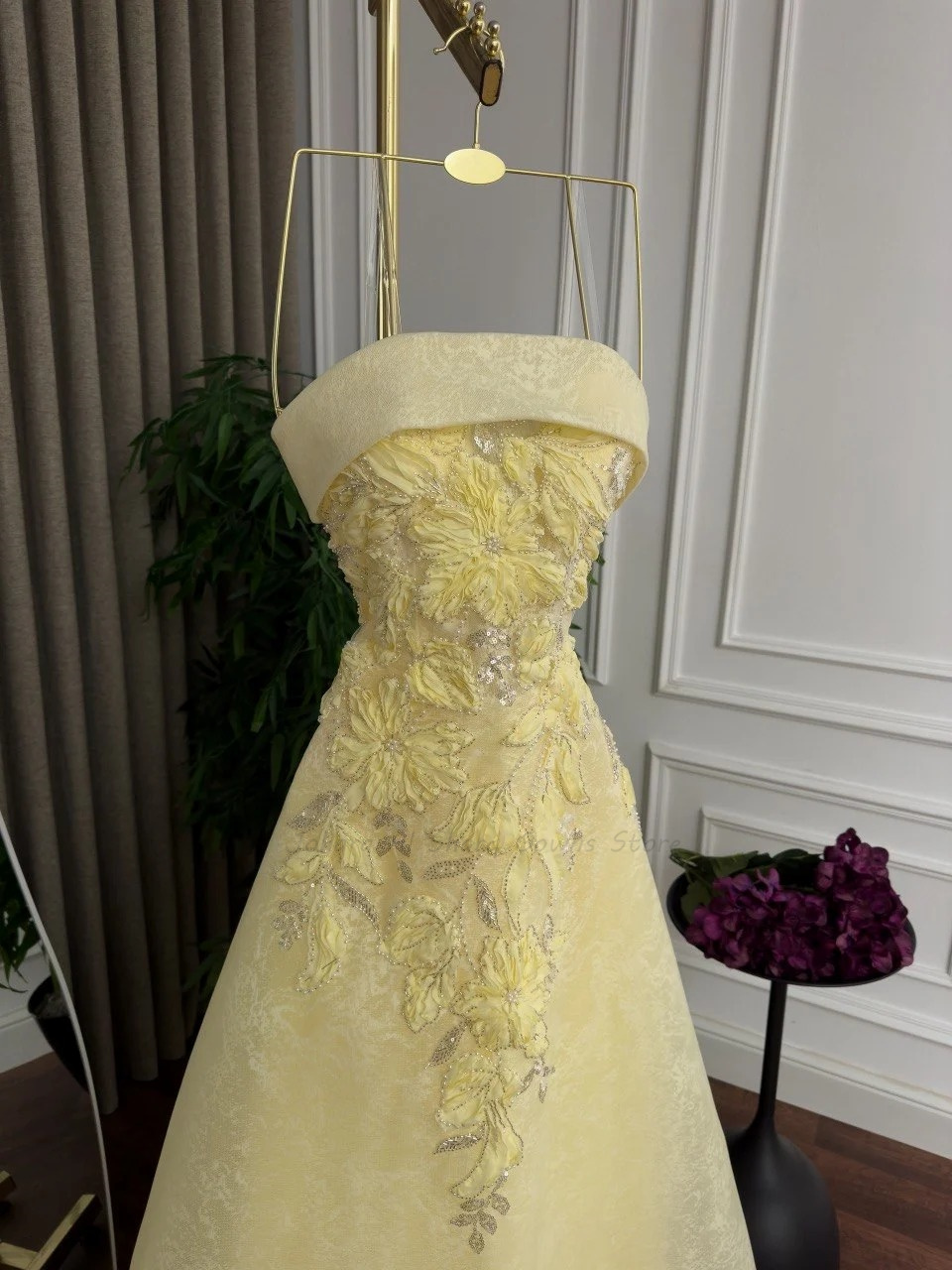 Jasnożółta suknia wieczorowa w – Embroidery Yellow Dress recenzja i cena